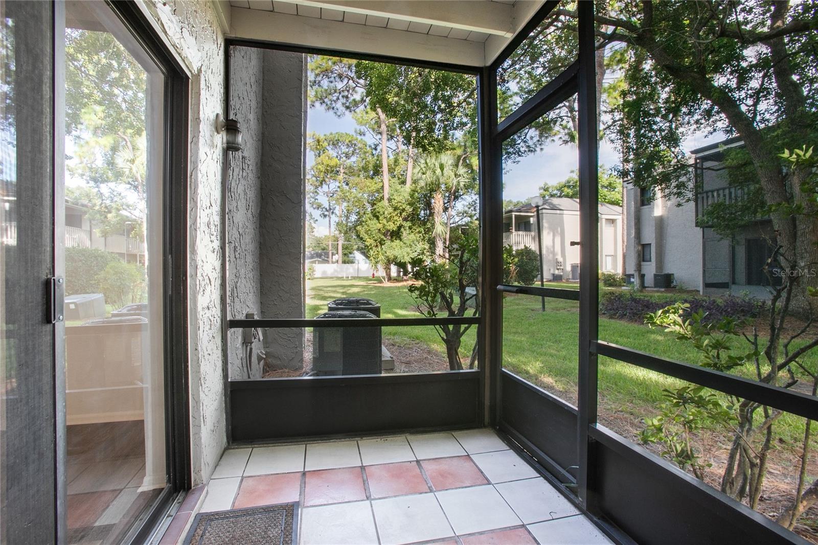 Image 10 of 20 For 125 Springwood Circle A