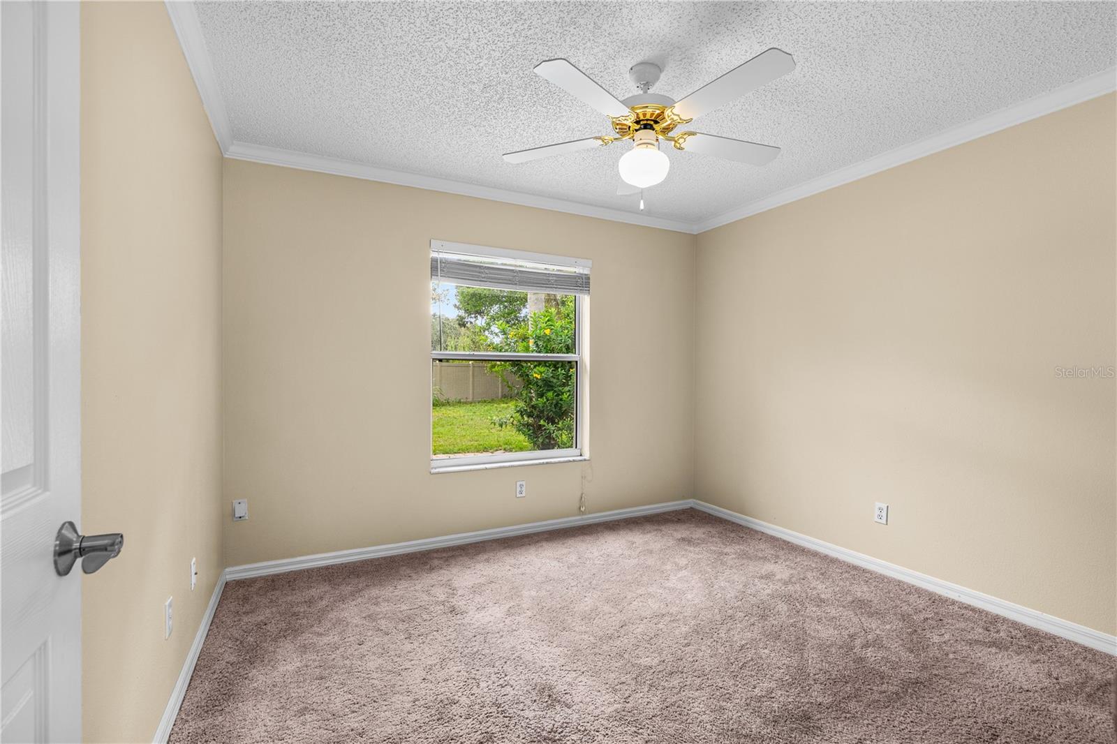 Image 20 of 38 For 633 Clairmont Lane