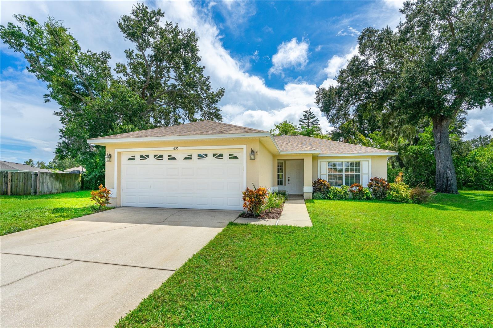 Image 3 of 38 For 633 Clairmont Lane