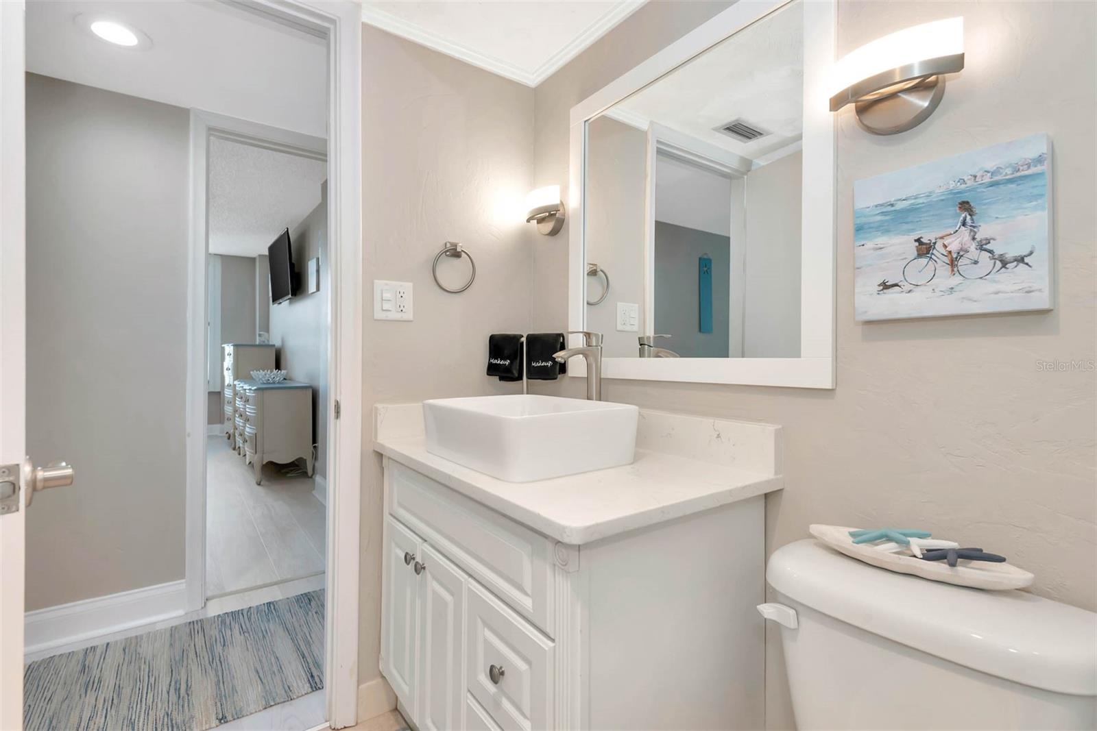 Image 15 of 60 For 1575 Ocean Shore Boulevard J010