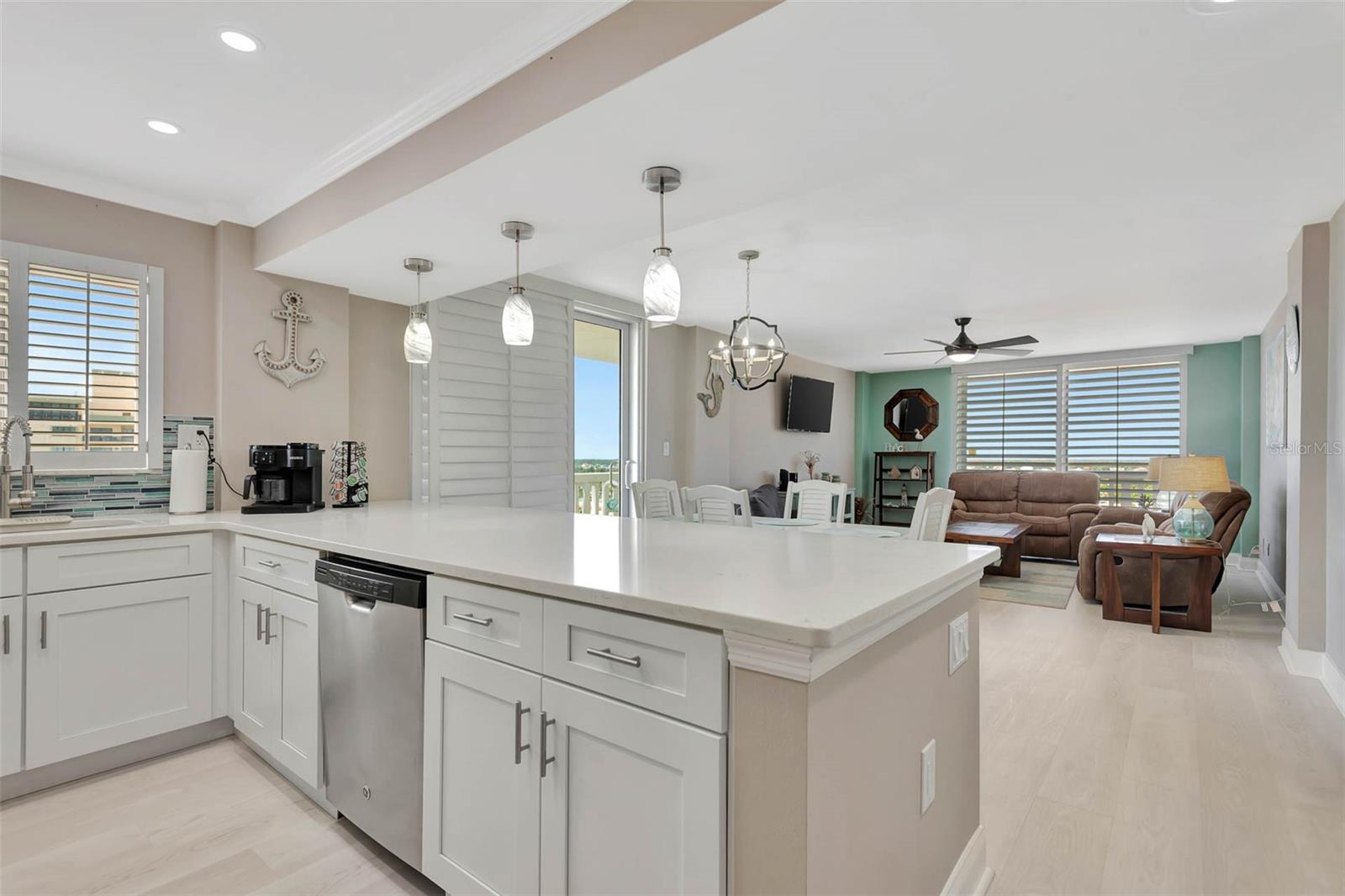 Image 20 of 60 For 1575 Ocean Shore Boulevard J010