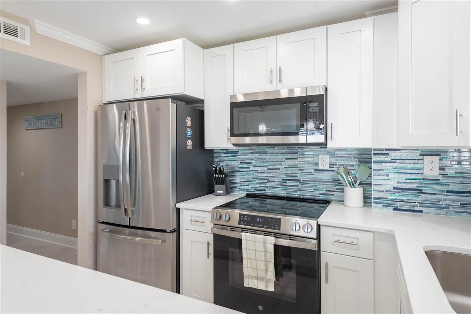 Image 25 of 60 For 1575 Ocean Shore Boulevard J010