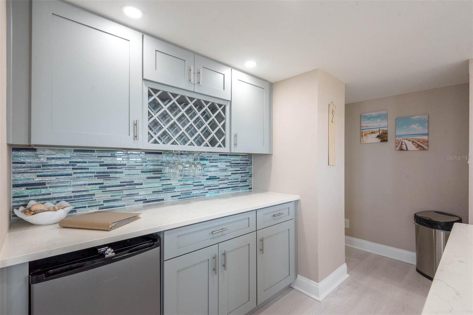 Image 26 of 60 For 1575 Ocean Shore Boulevard J010