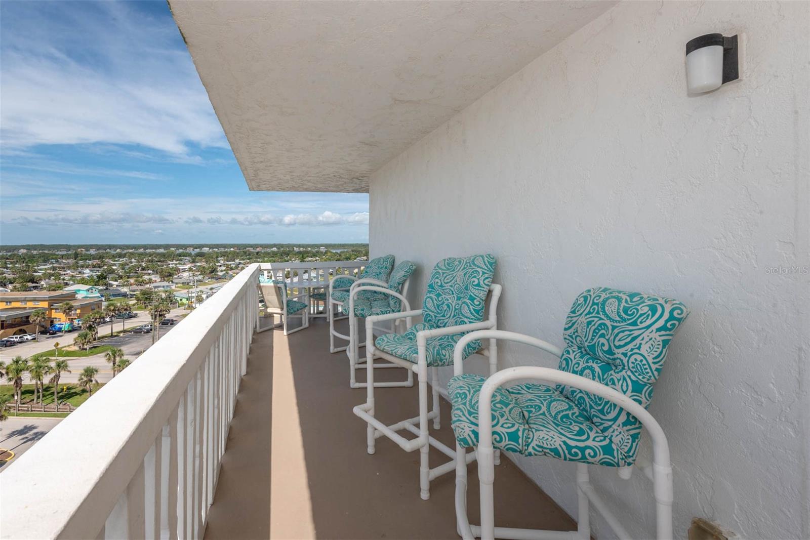 Image 28 of 60 For 1575 Ocean Shore Boulevard J010