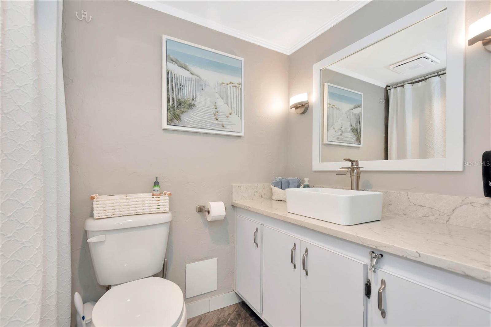 Image 8 of 60 For 1575 Ocean Shore Boulevard J010