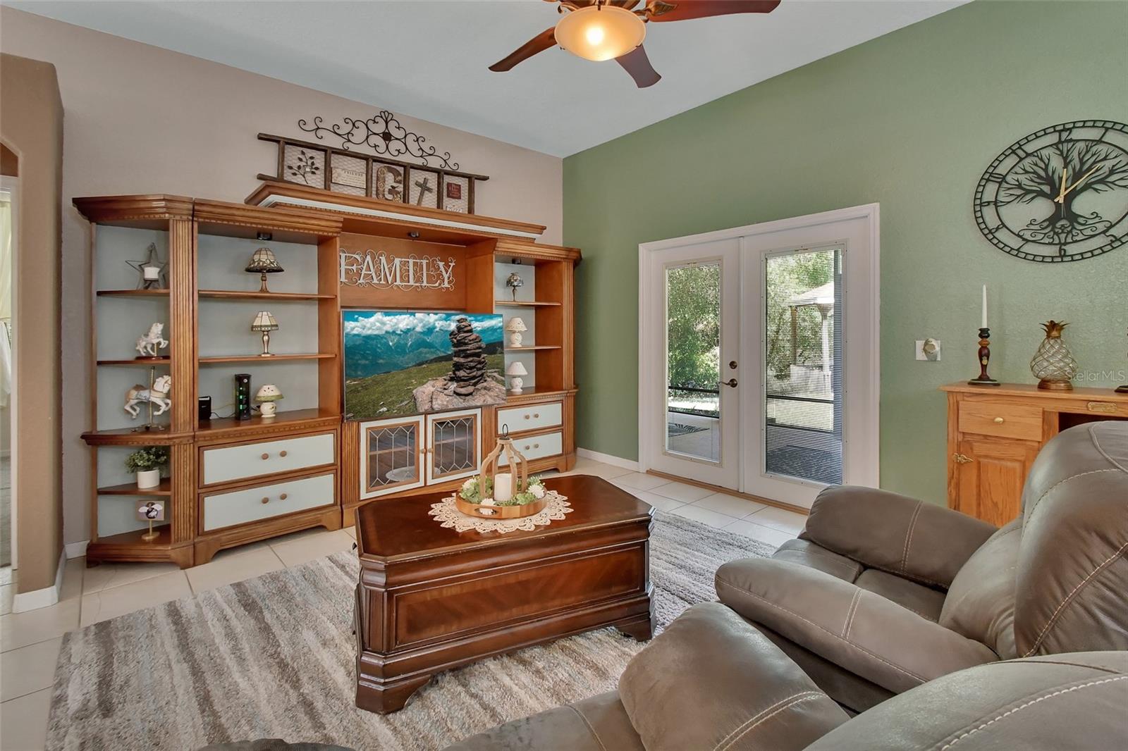 Image 11 of 58 For 710 Breezy Oak Court