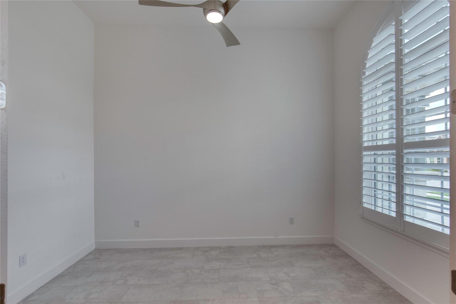 Image 32 of 85 For 304 Aquamarine Way
