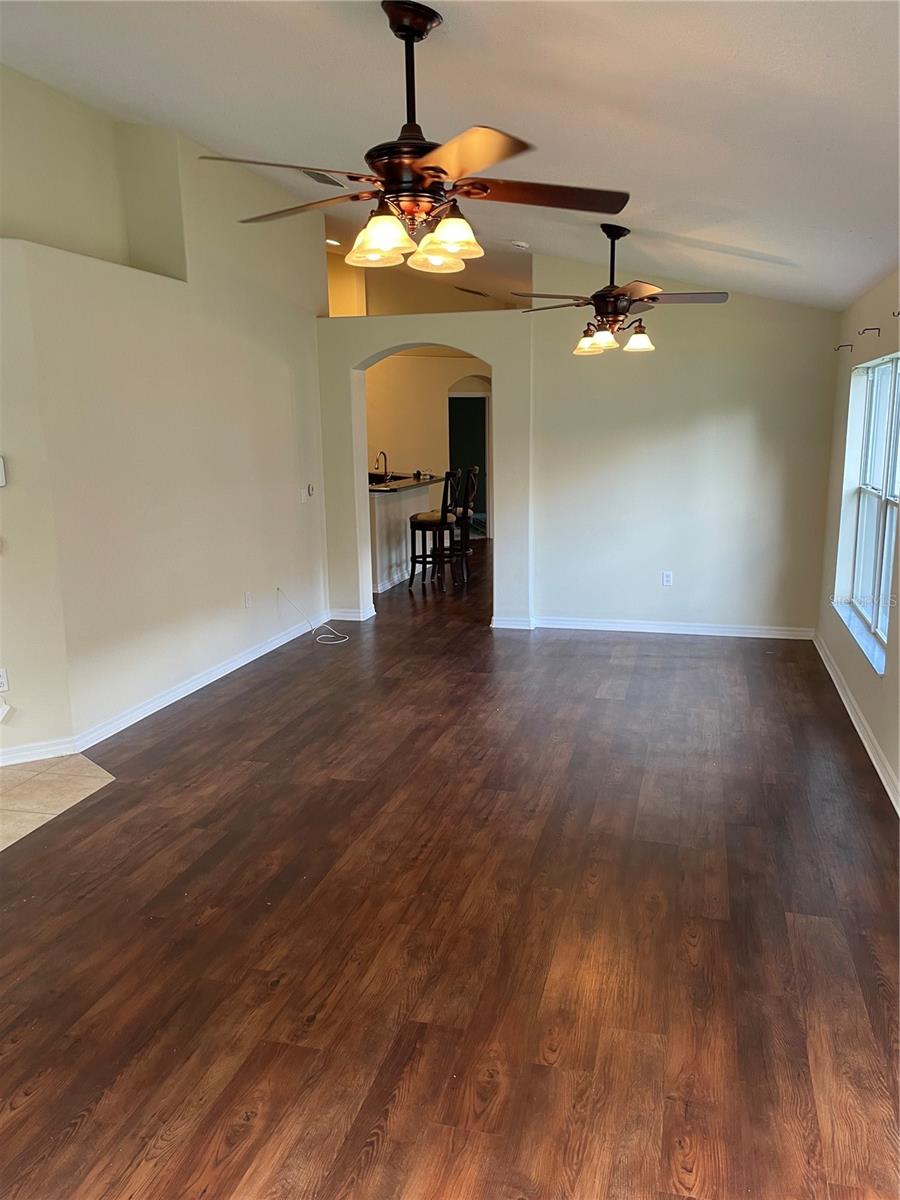 Image 4 of 26 For 2911 Wild Pepper Avenue