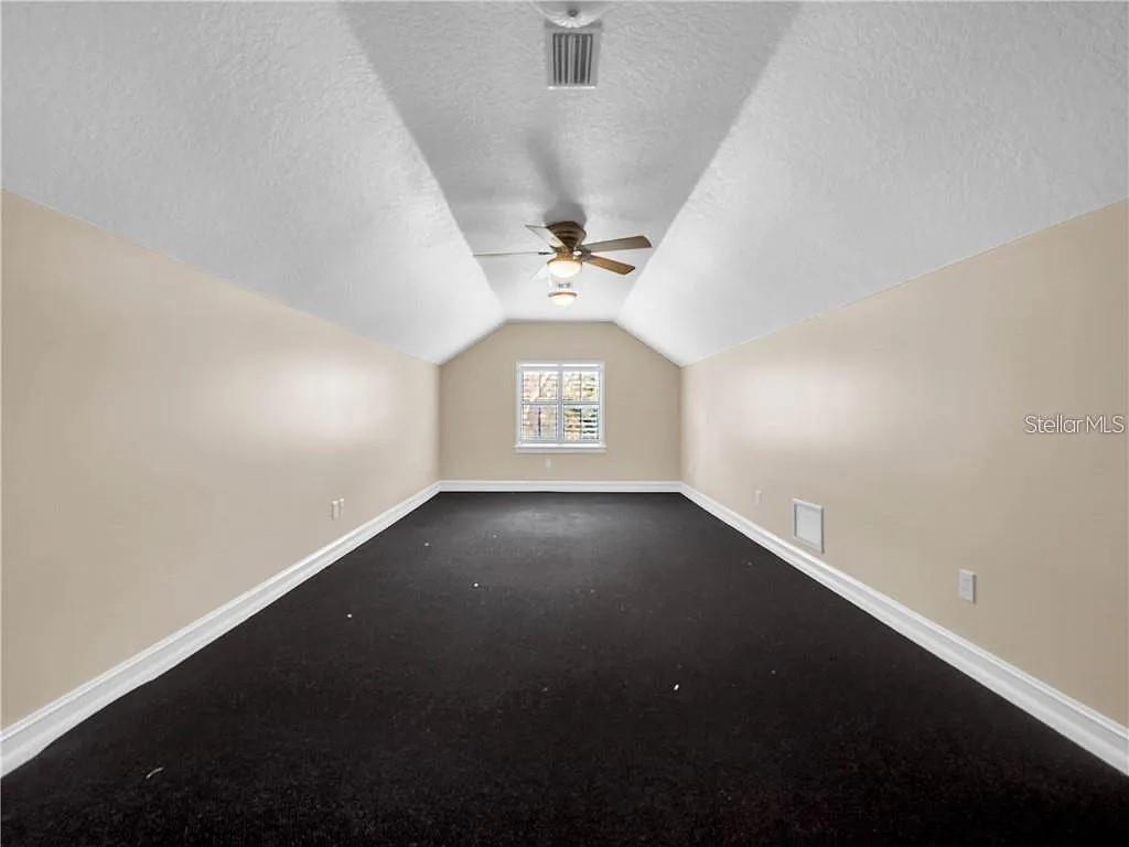 Image 32 of 51 For 2660 Winnemissett Oaks Drive