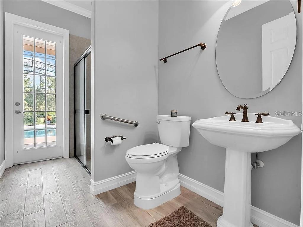 Image 35 of 51 For 2660 Winnemissett Oaks Drive