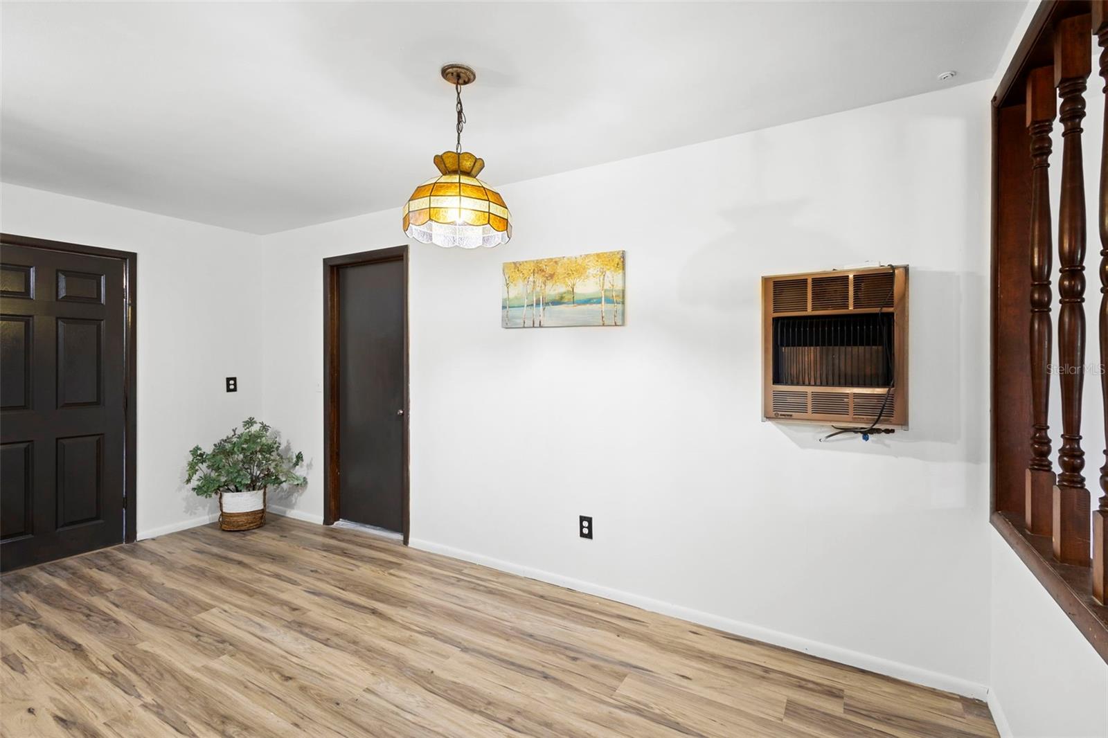 Image 7 of 40 For 975 Lemon Court