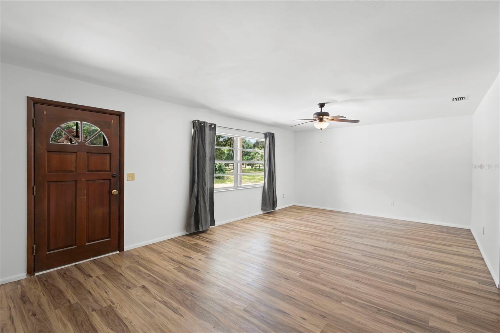 Image 8 of 40 For 975 Lemon Court