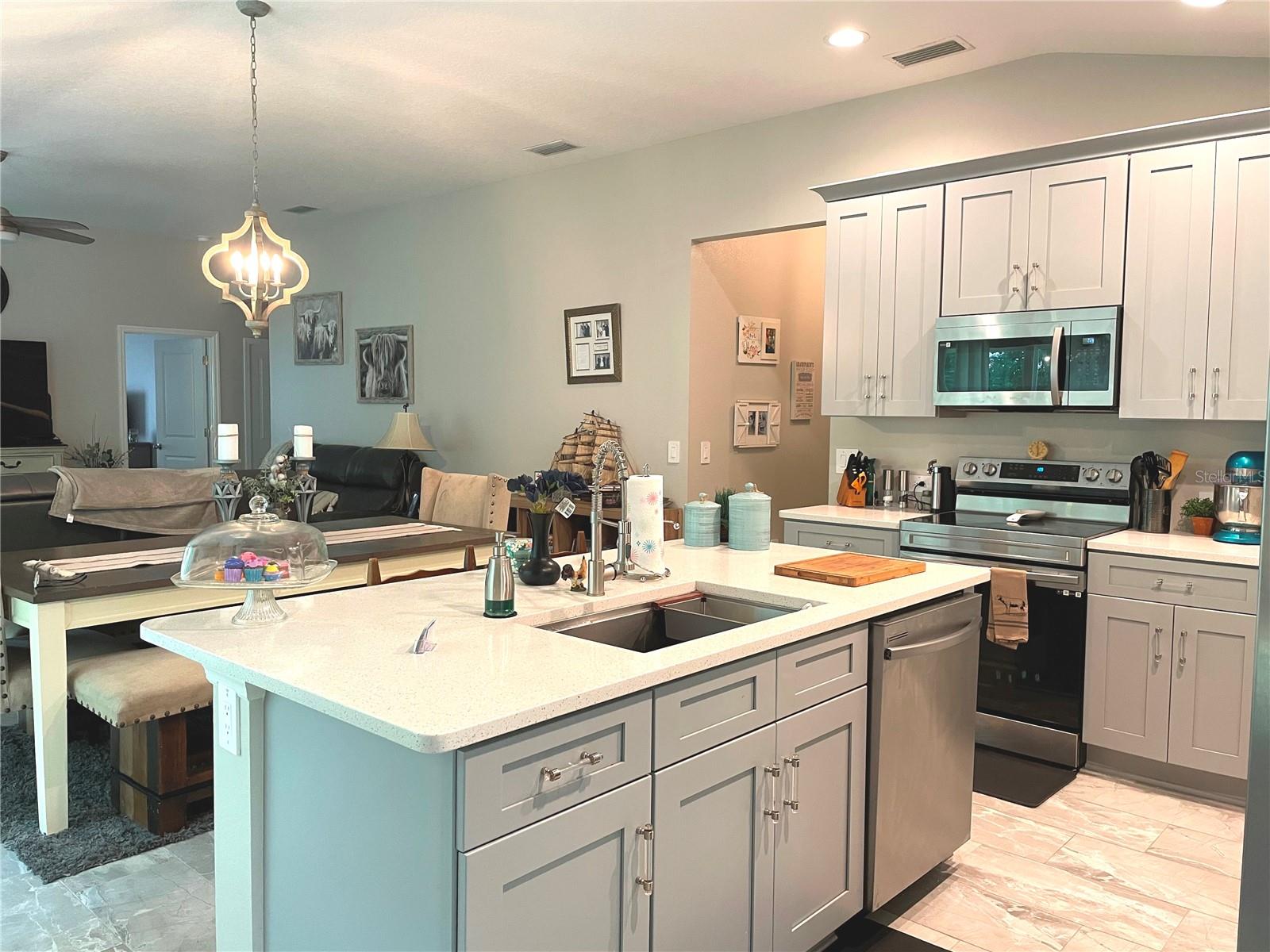 Image 10 of 39 For 2711 Kingfisher Village