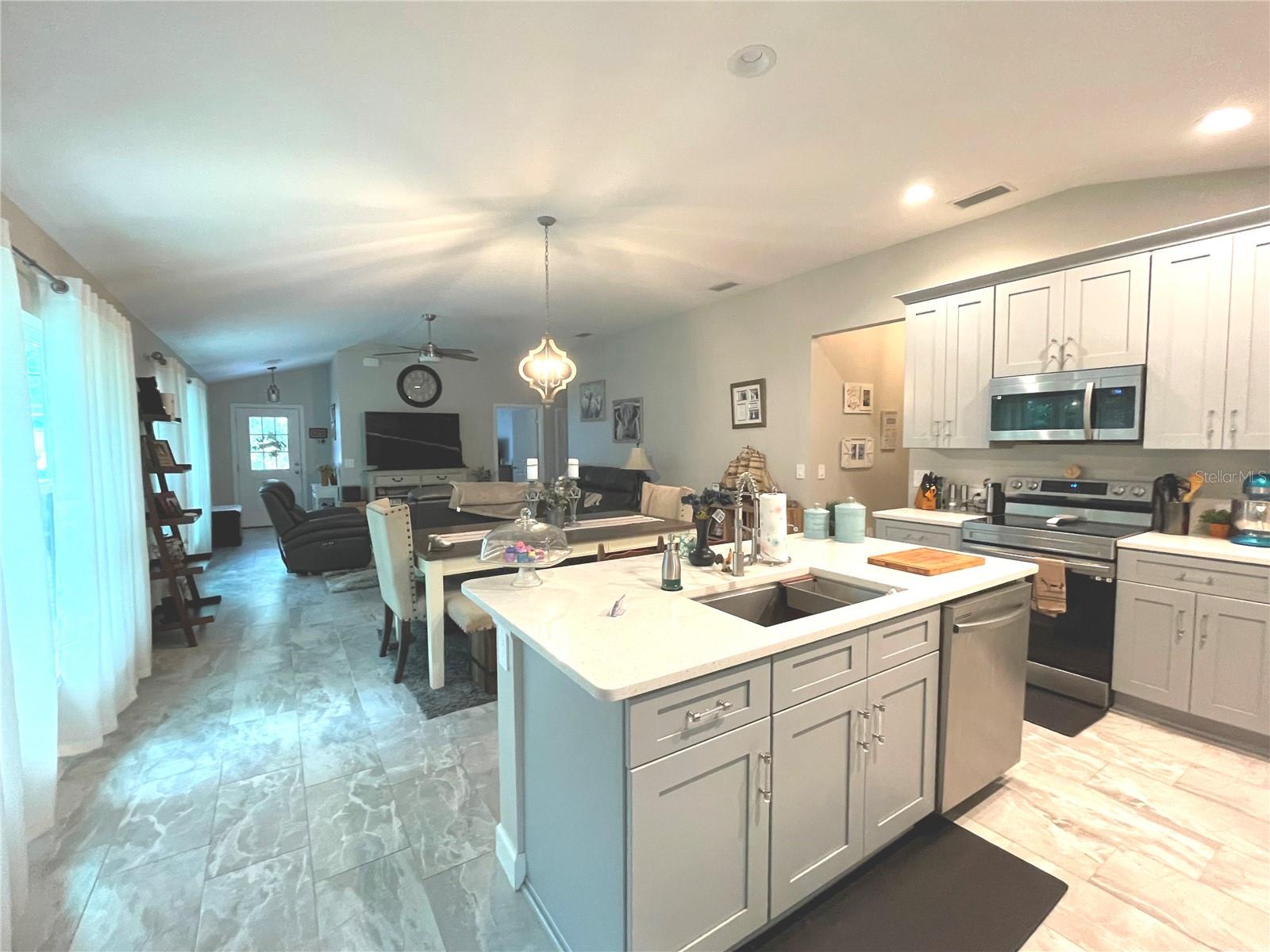 Image 12 of 39 For 2711 Kingfisher Village