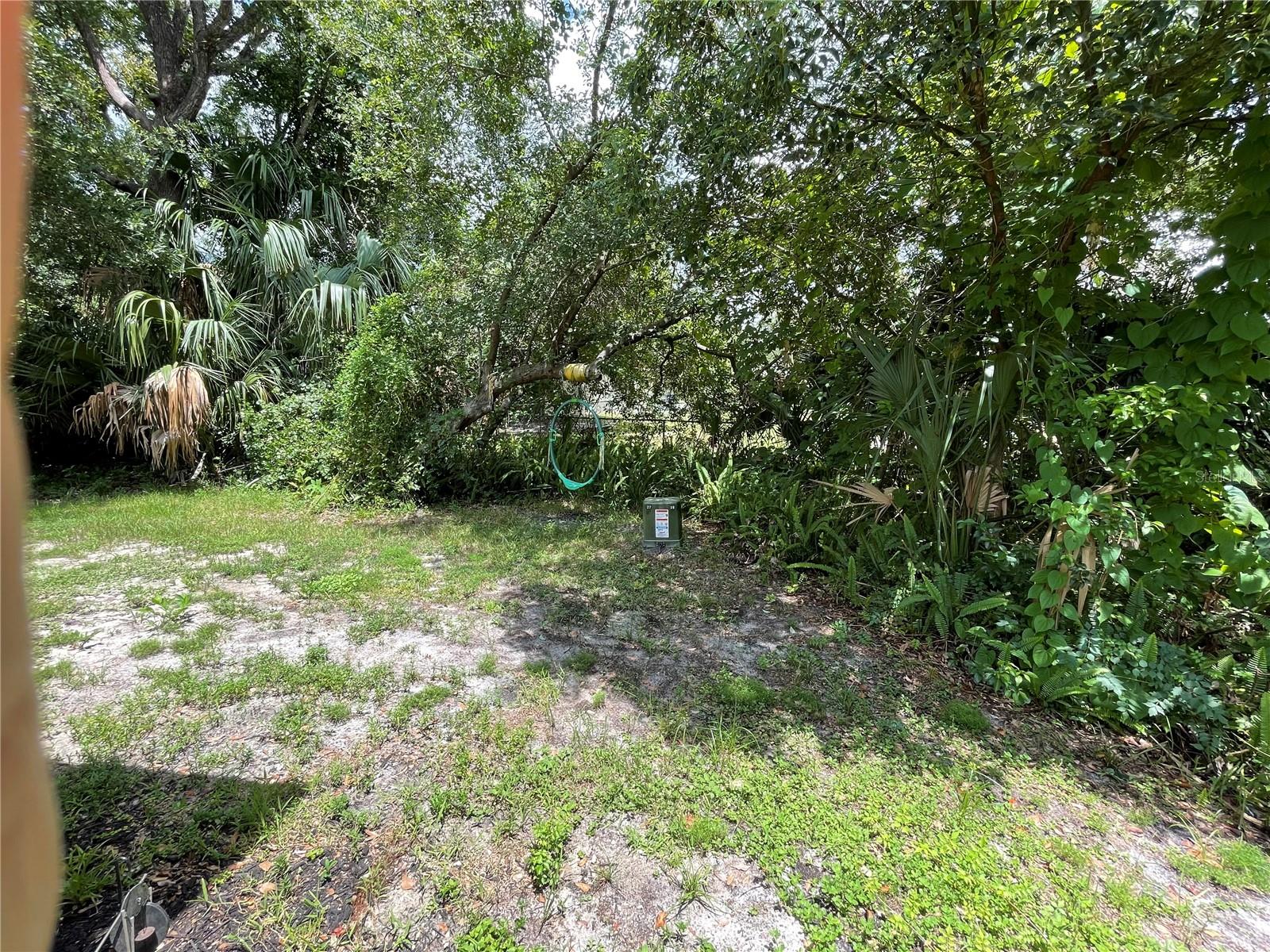 Image 32 of 39 For 2711 Kingfisher Village