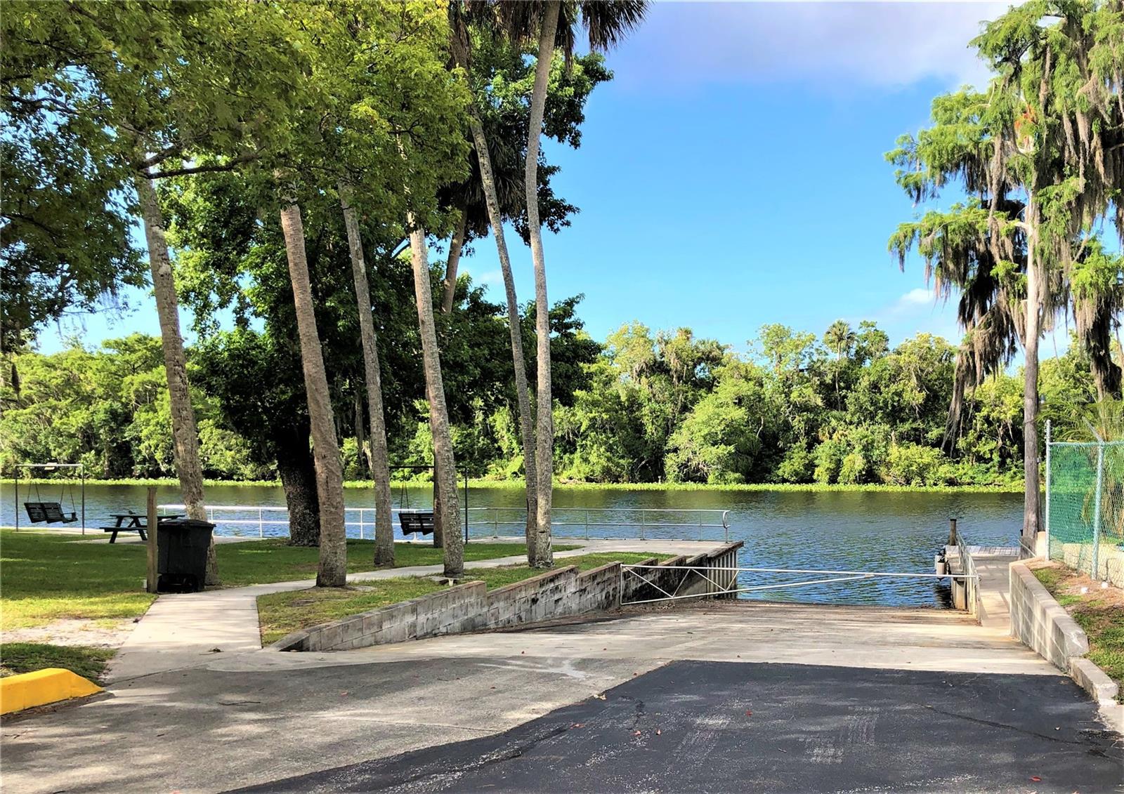 Image 37 of 39 For 2711 Kingfisher Village