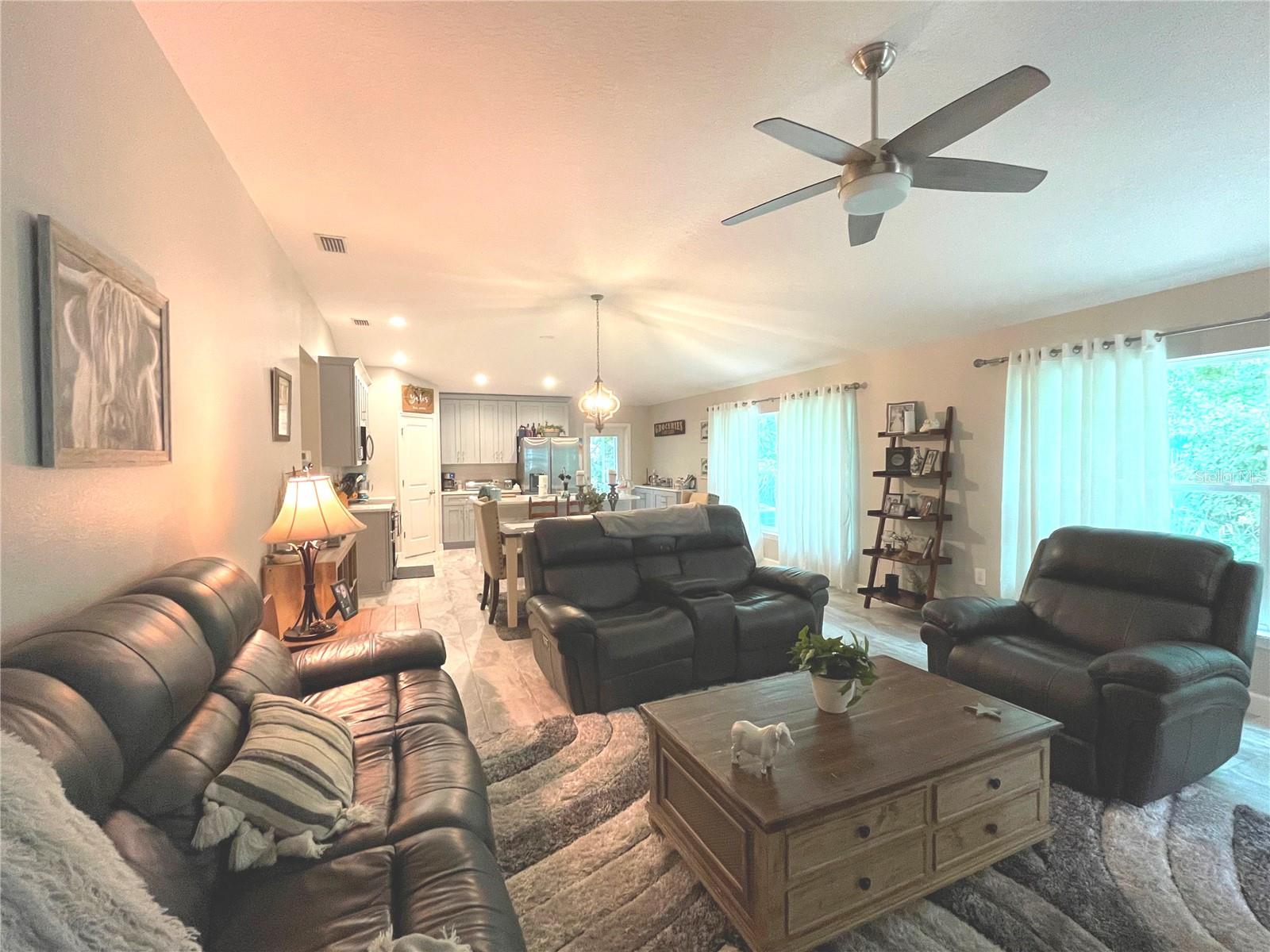 Image 7 of 39 For 2711 Kingfisher Village