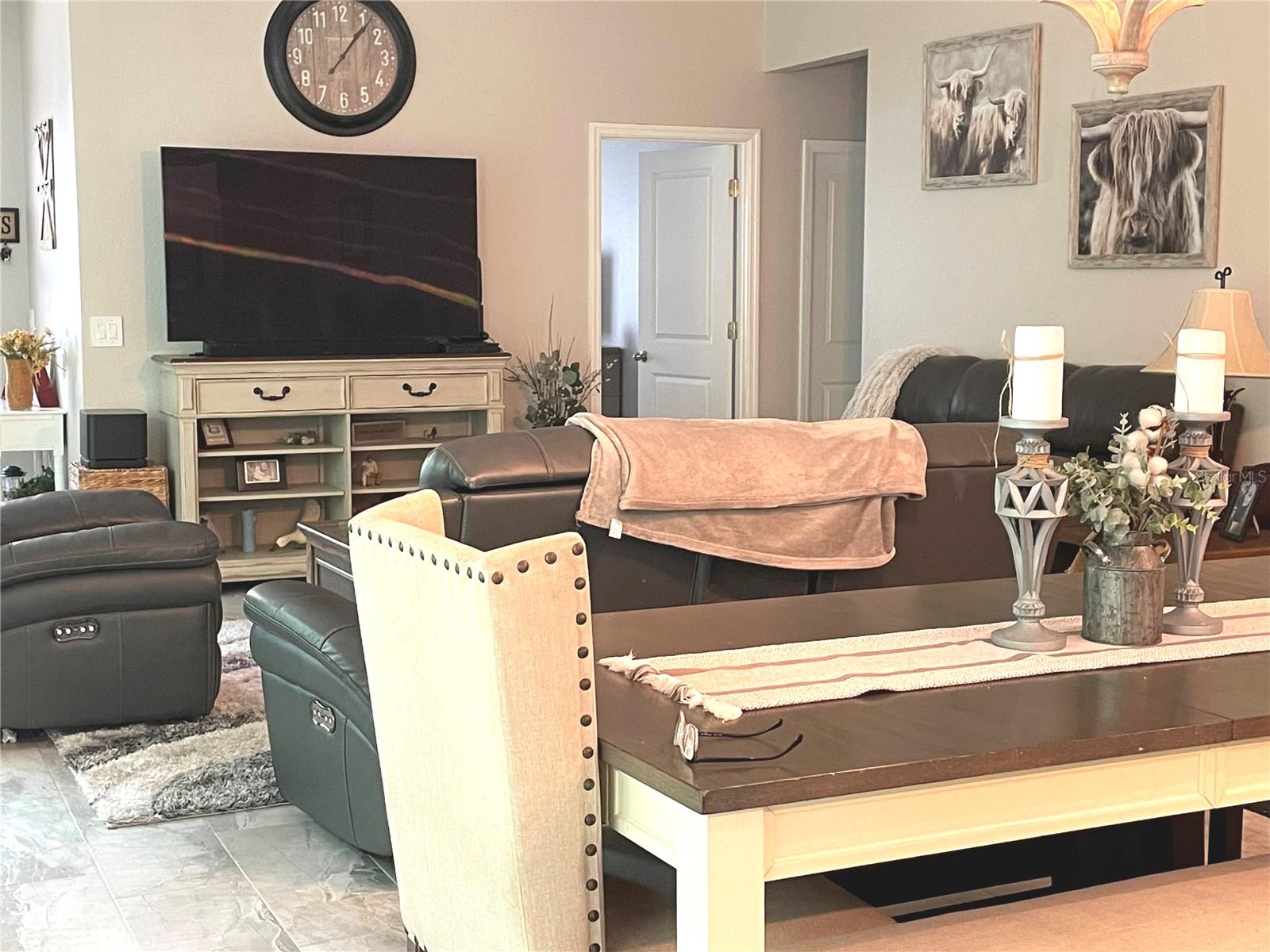 Image 9 of 39 For 2711 Kingfisher Village