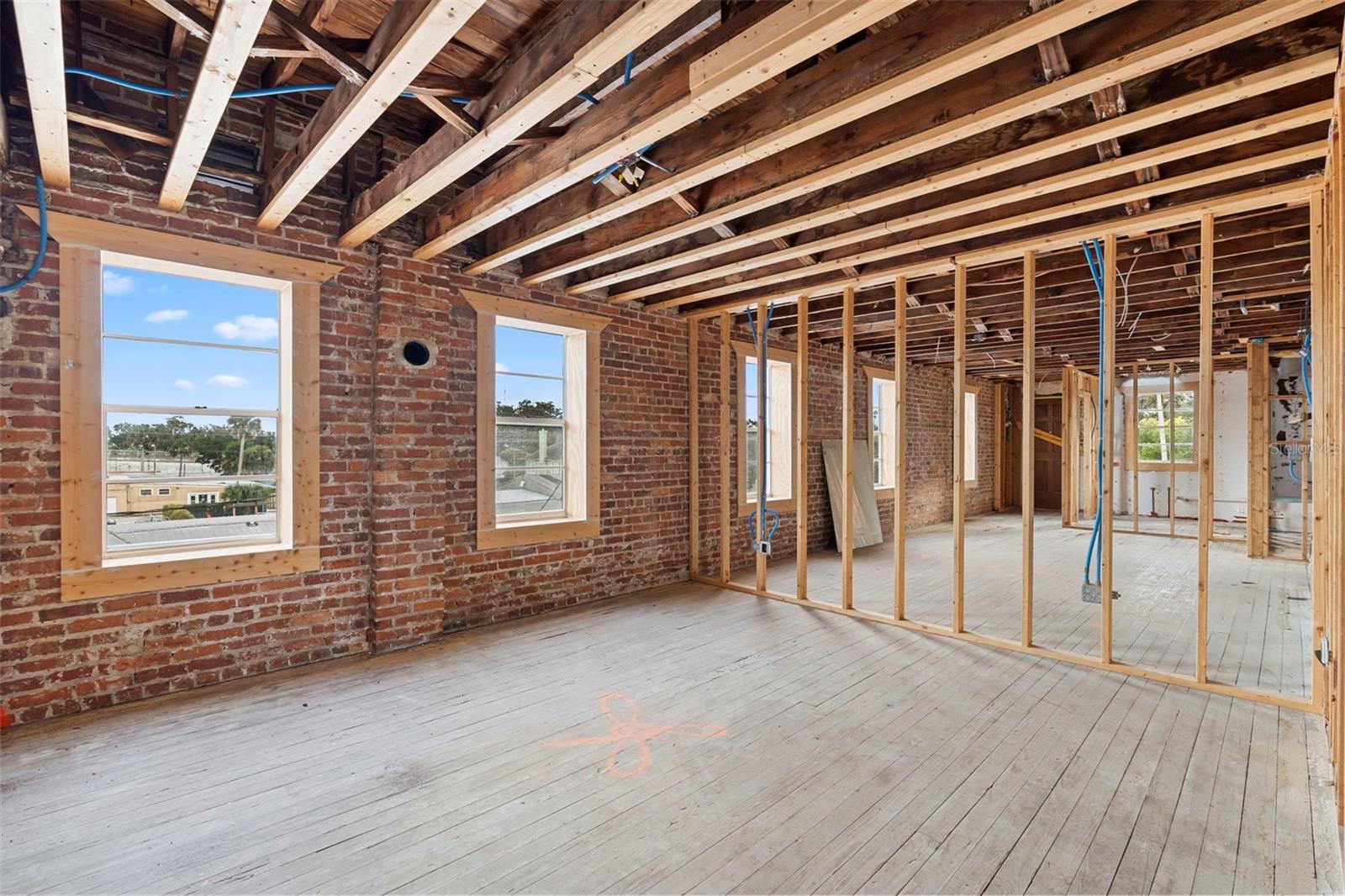 Image 10 of 65 For 204 Magnolia Street