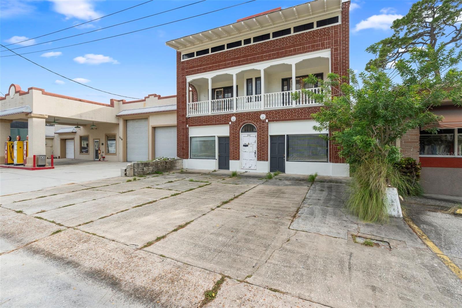 Image 61 of 65 For 204 Magnolia Street