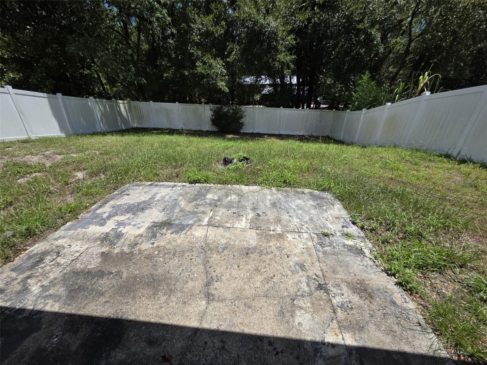 Image 20 of 26 For 915 Marlboro Drive