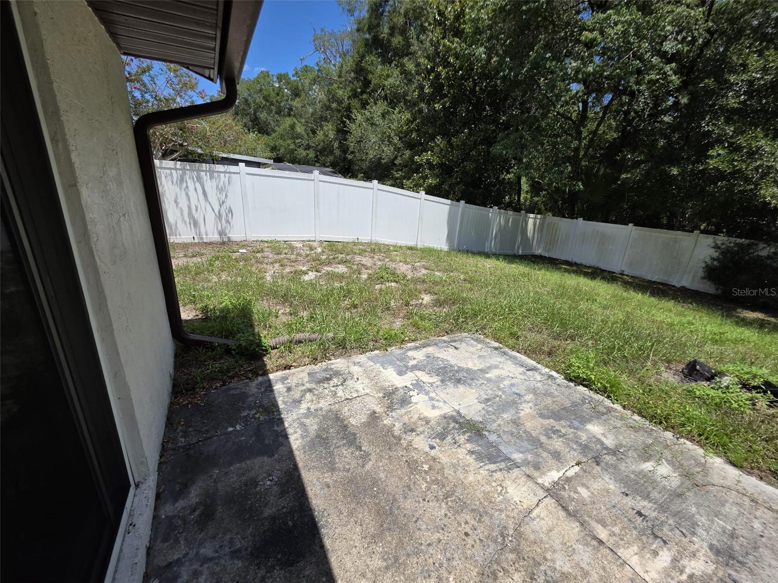 Image 22 of 26 For 915 Marlboro Drive