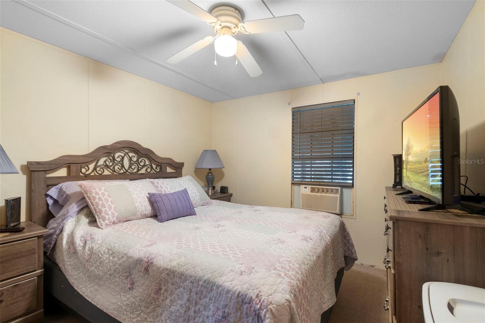 Image 5 of 21 For 44943 4th Street