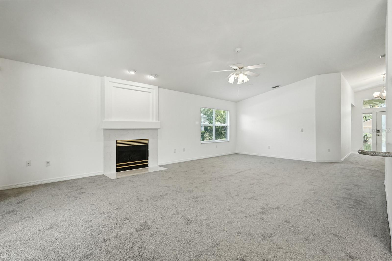 Image 11 of 49 For 6096 Jasmine Vine Drive
