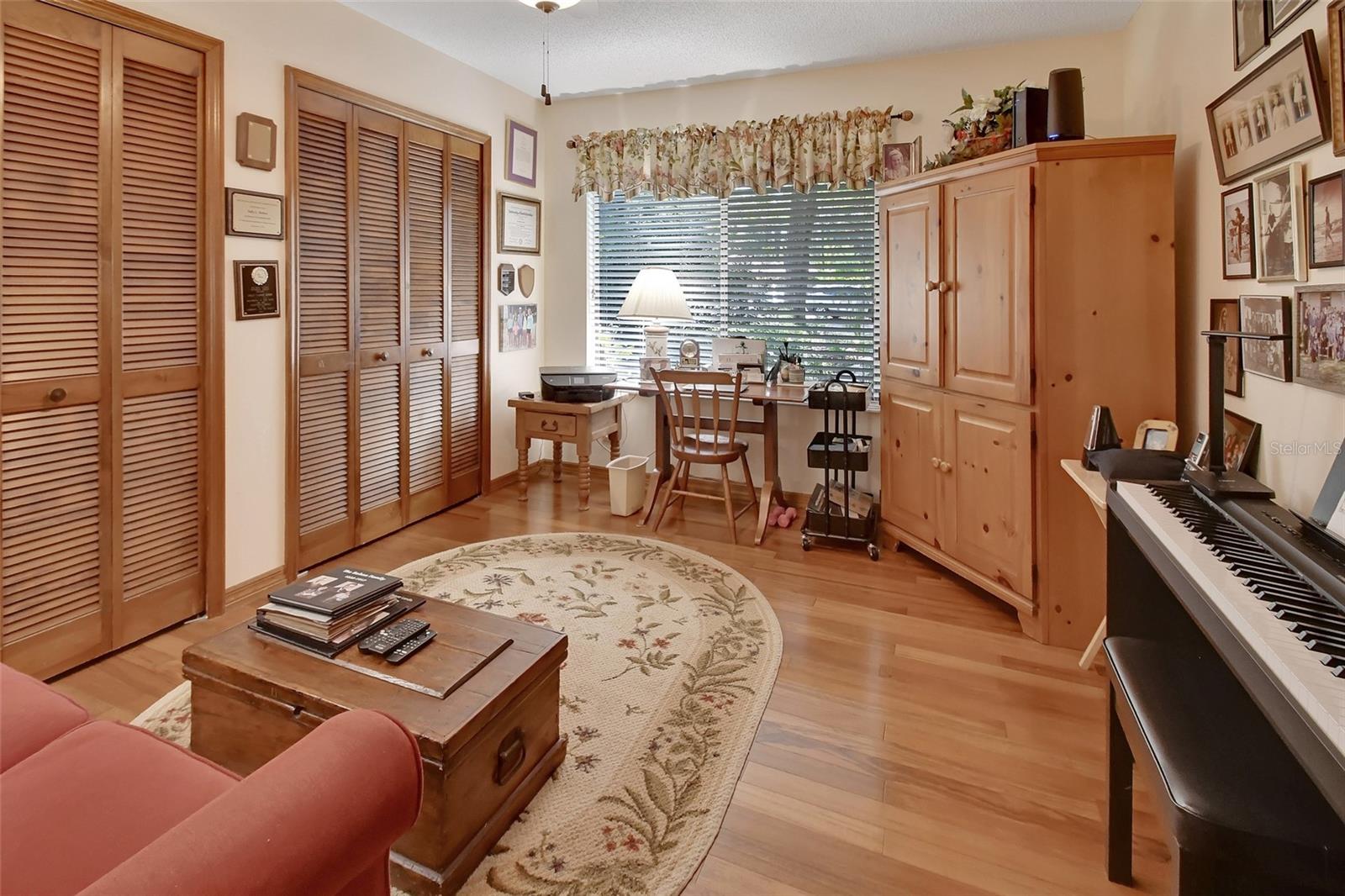 Image 31 of 42 For 63 Fernwood Trail