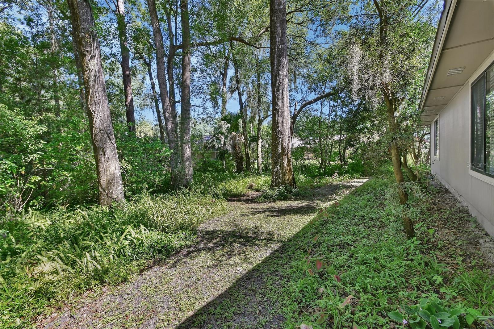 Image 35 of 42 For 63 Fernwood Trail