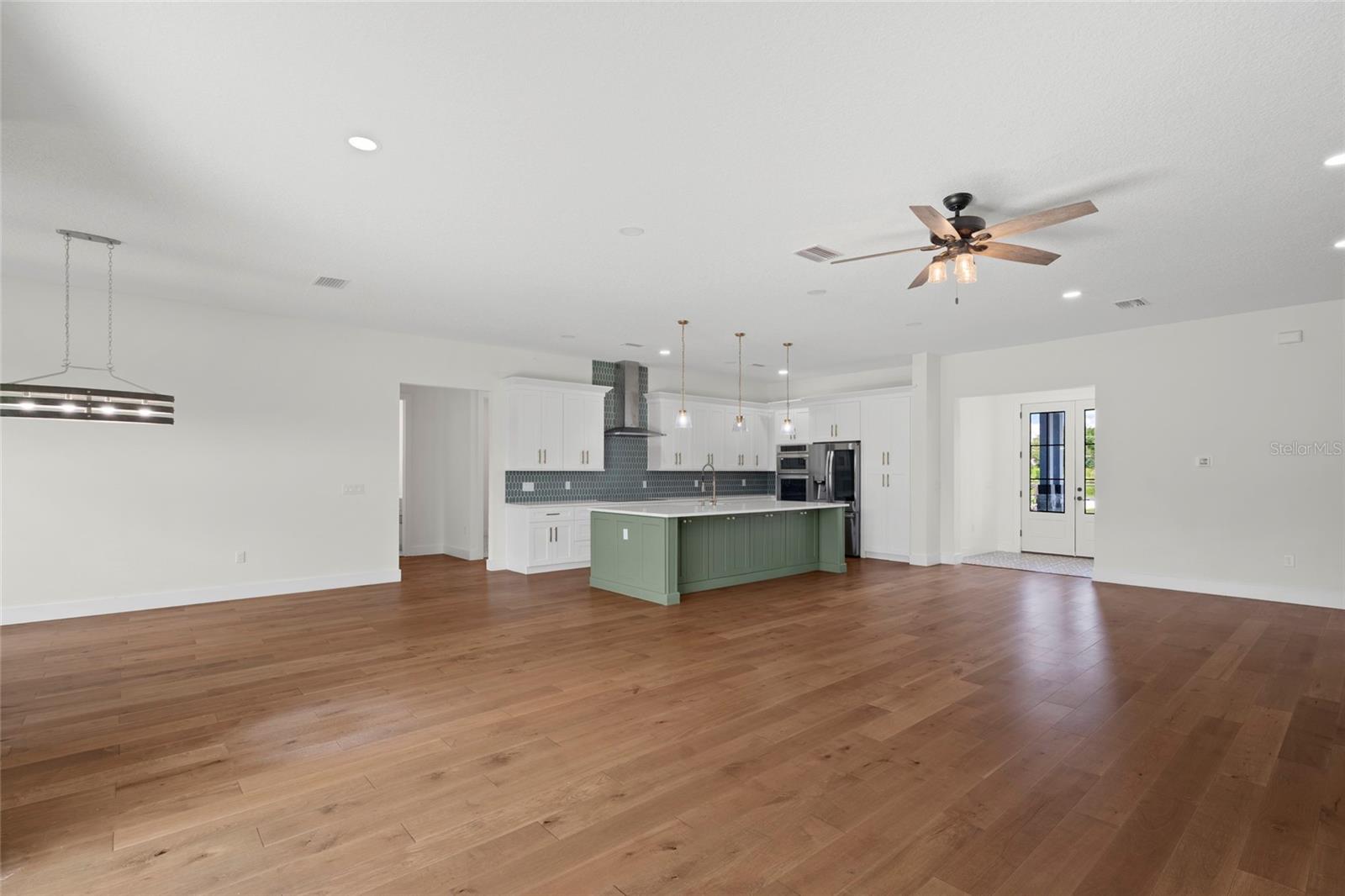 Image 9 of 52 For 4272 La Salle Avenue