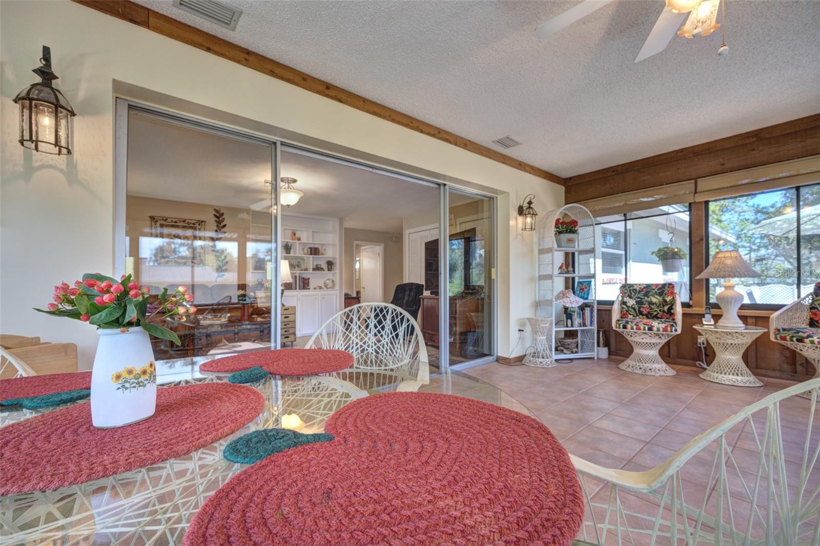 Listing photo id 25 for 709 Pine Tree Court
