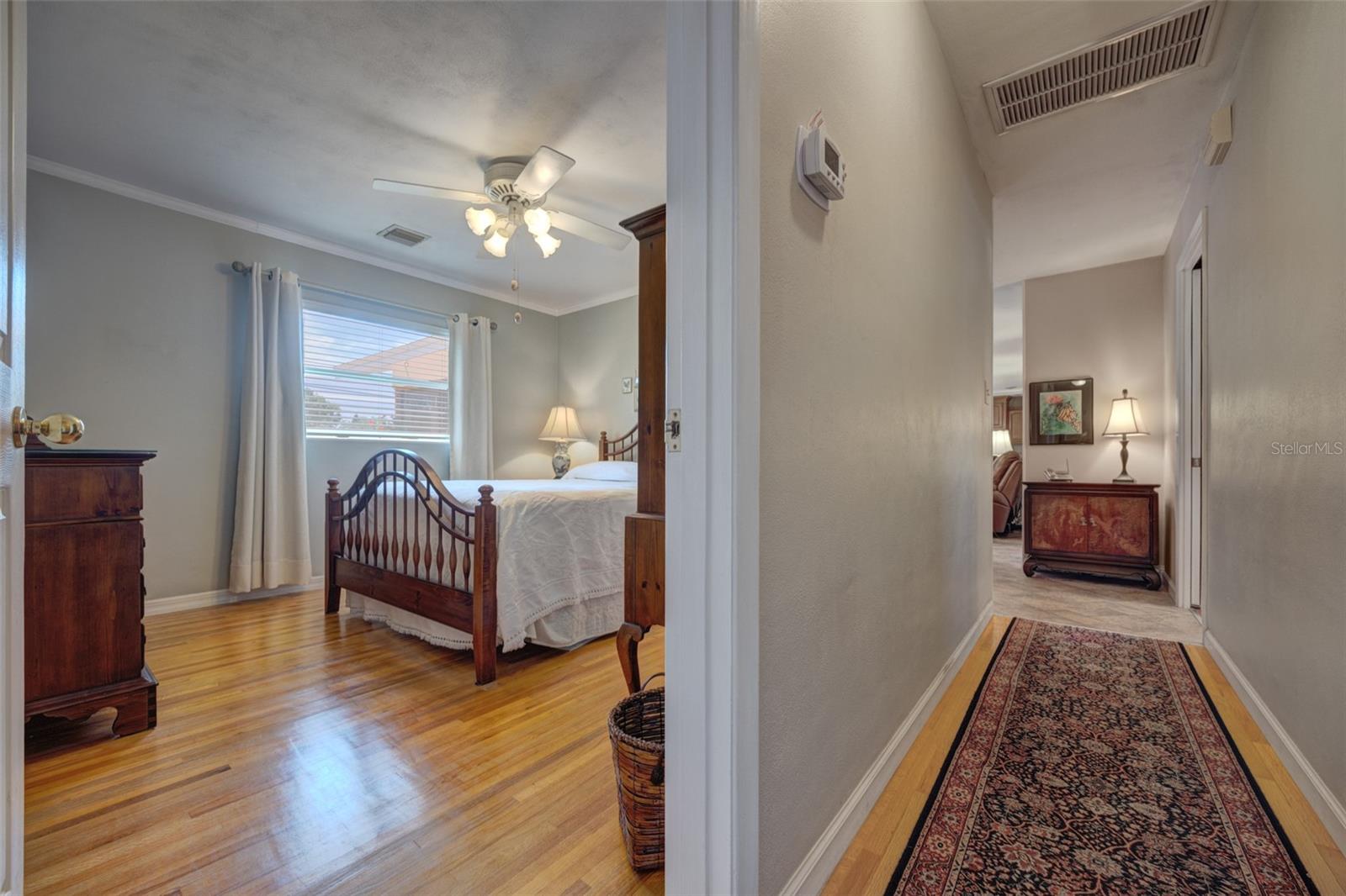 Listing photo id 29 for 709 Pine Tree Court