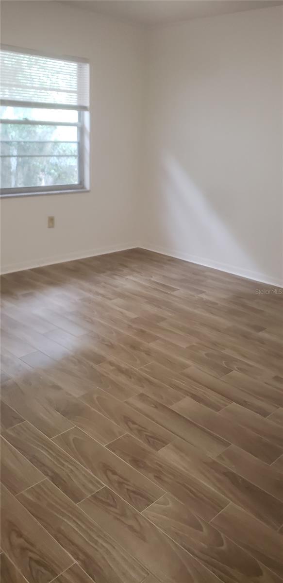 Image 10 of 21 For 830 Clake Street
