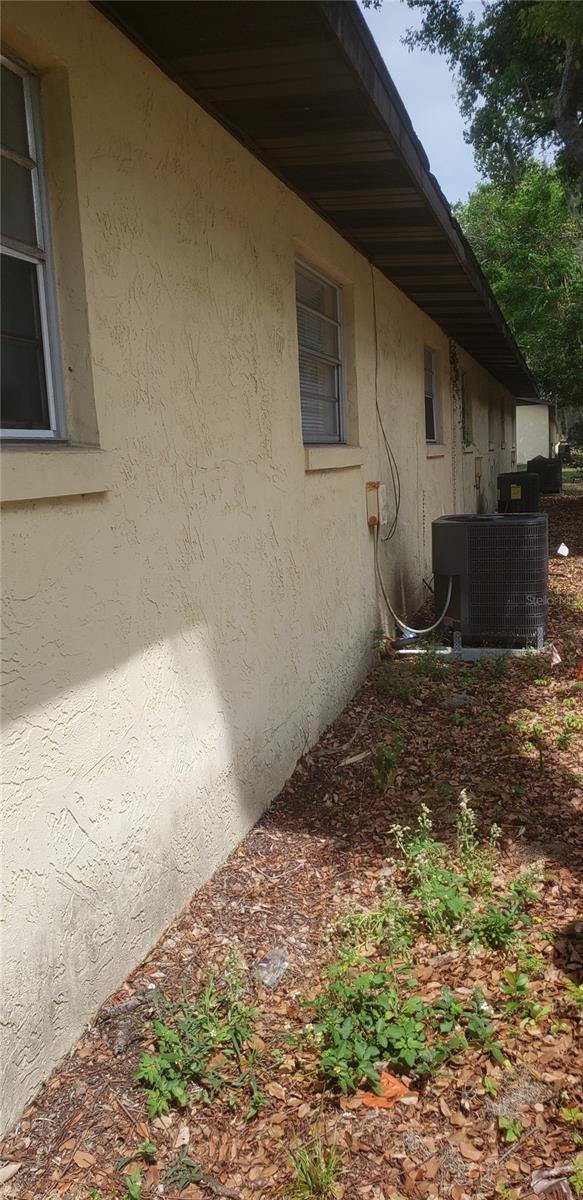 Image 21 of 21 For 830 Clake Street