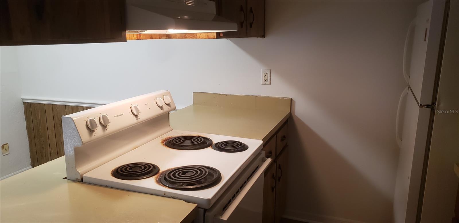 Image 5 of 21 For 830 Clake Street