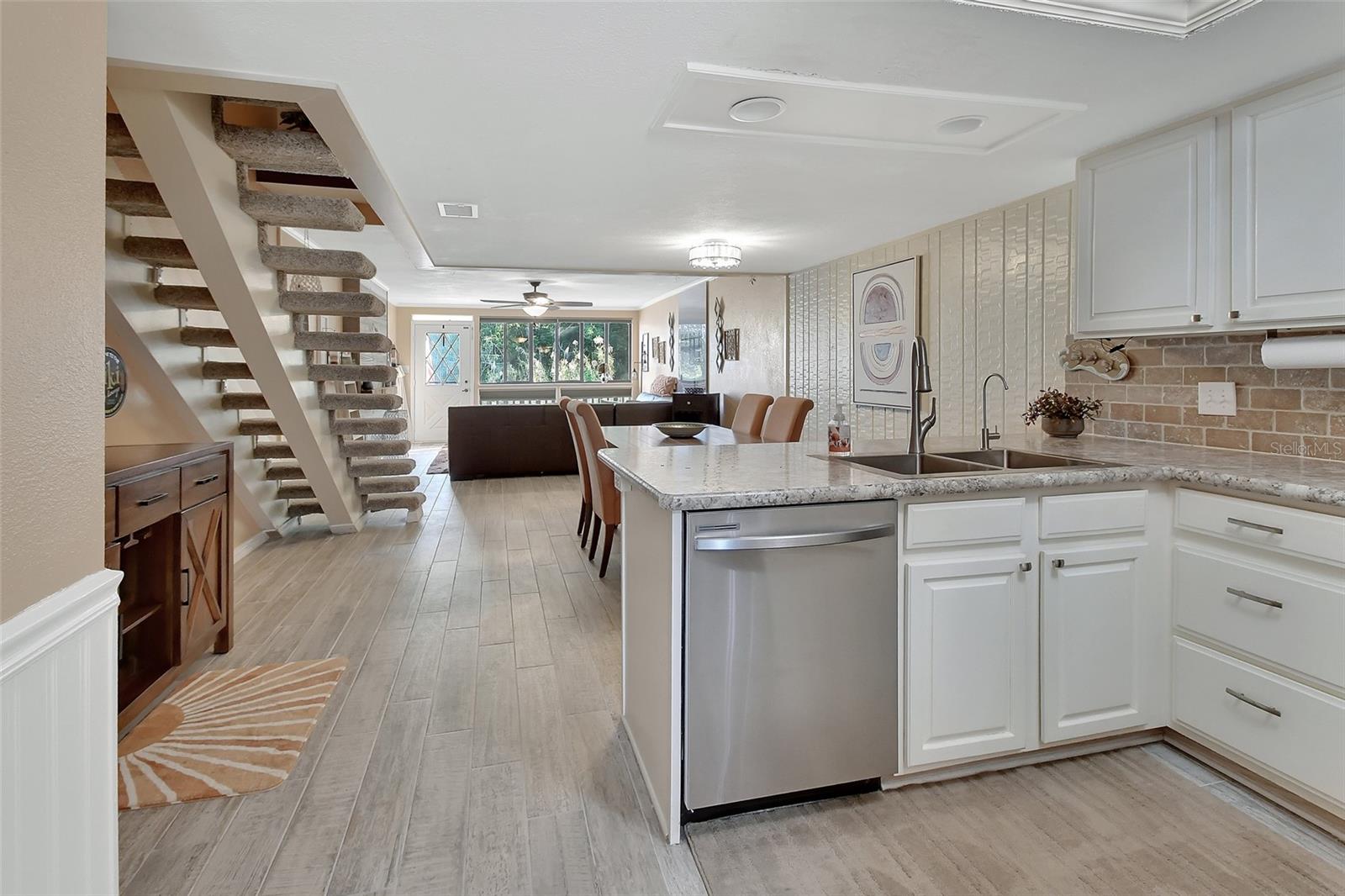 Image 4 of 15 For 2329 River Ridge Road 4