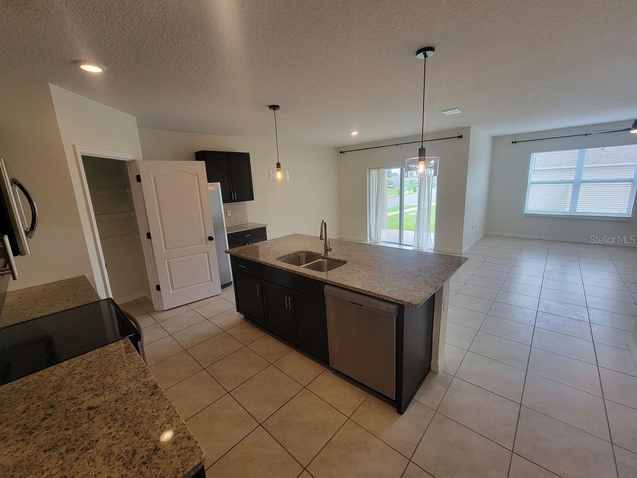 Image 2 of 5 For 842 Guadalupe Drive