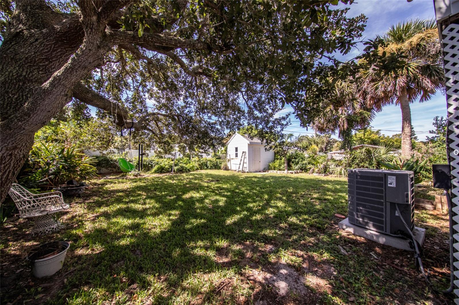 Image 18 of 40 For 151 Holland Road