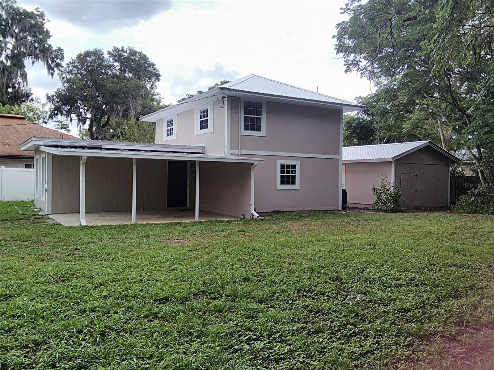 Image 4 of 33 For 131 Sheridan Avenue