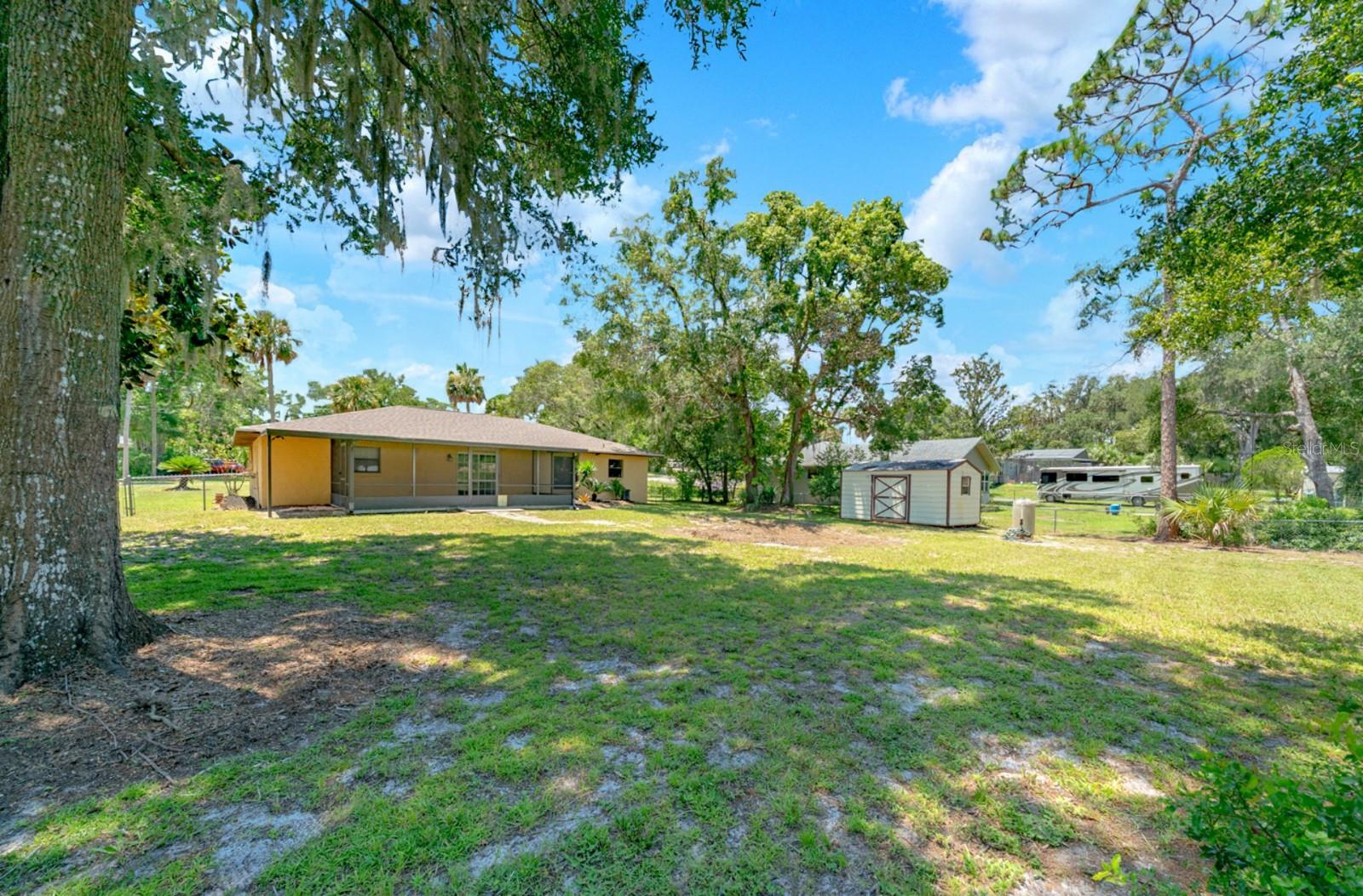 Image 11 of 45 For 225 Retta Street