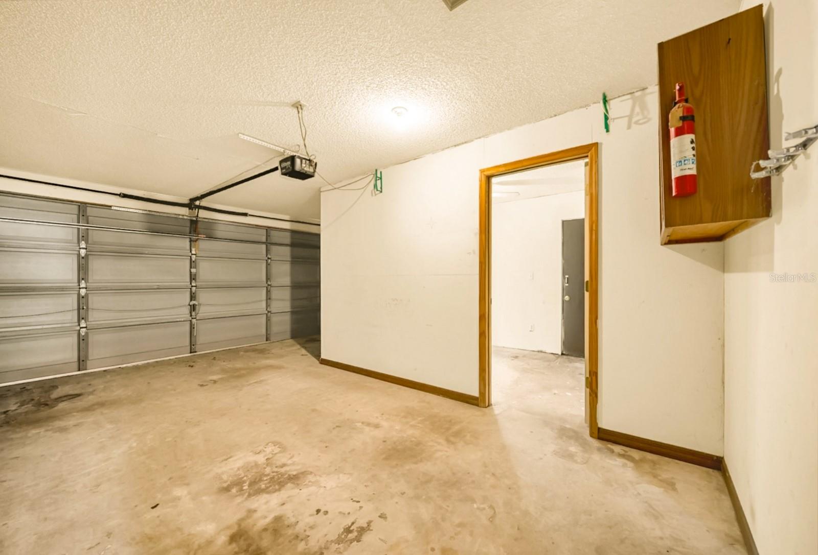 Image 43 of 45 For 225 Retta Street