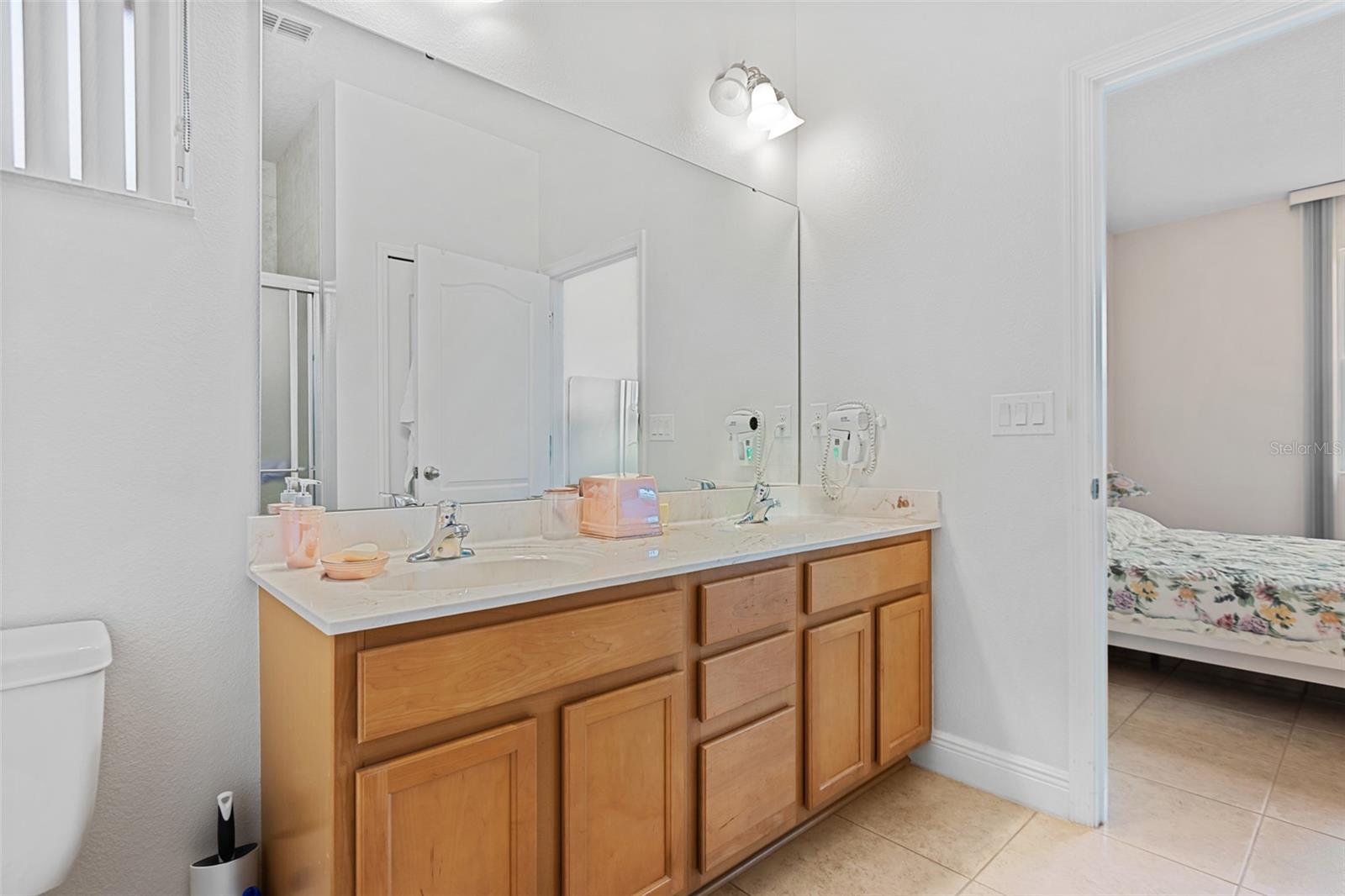 Image 16 of 50 For 1248 Girog Avenue