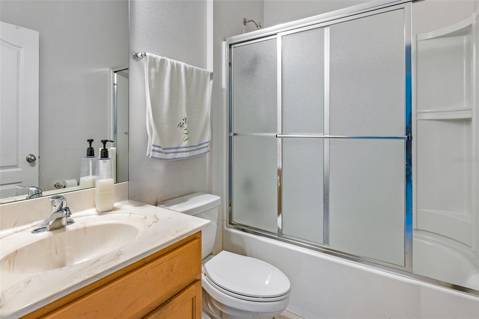 Image 17 of 50 For 1248 Girog Avenue