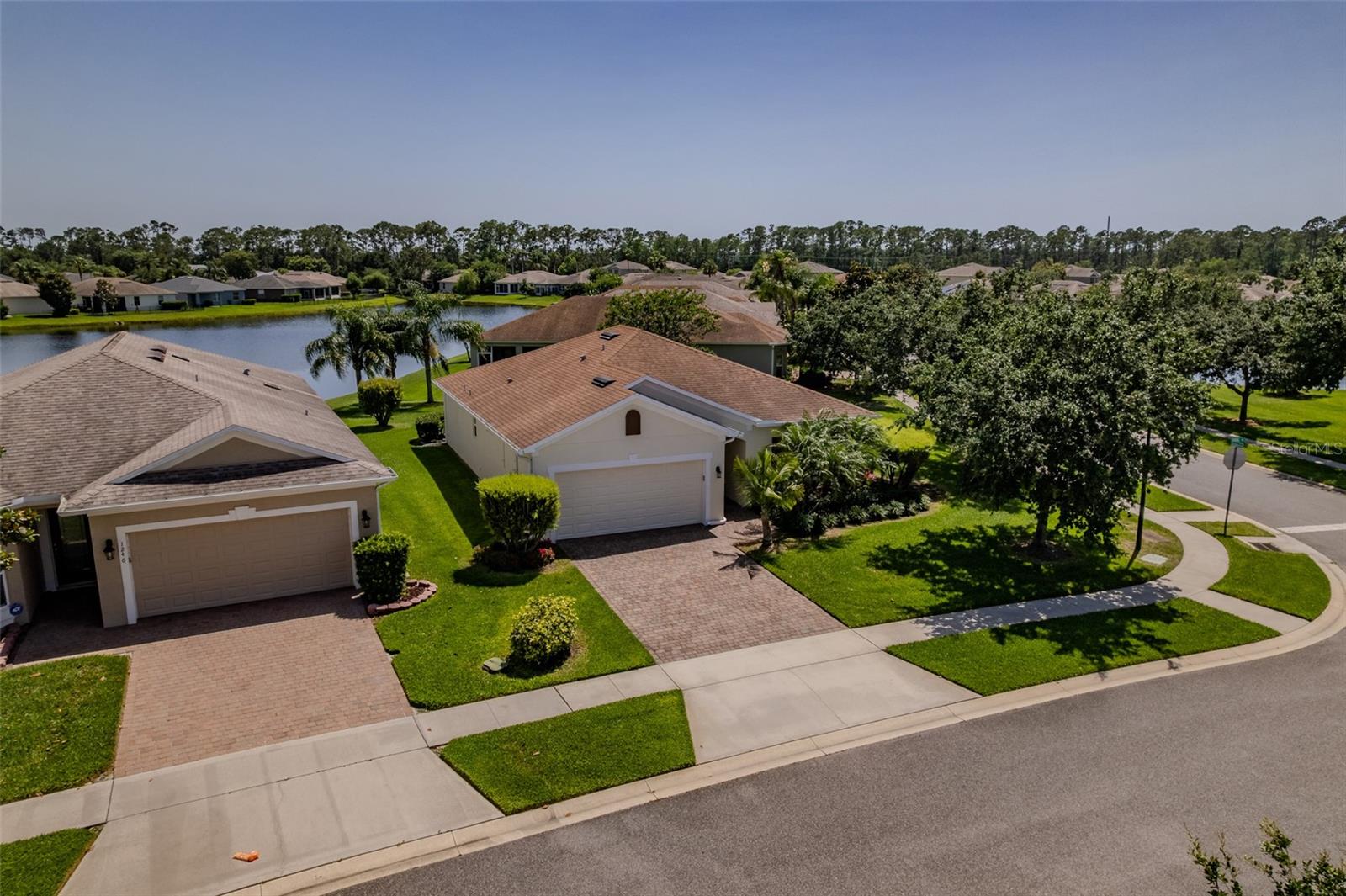Image 38 of 50 For 1248 Girog Avenue