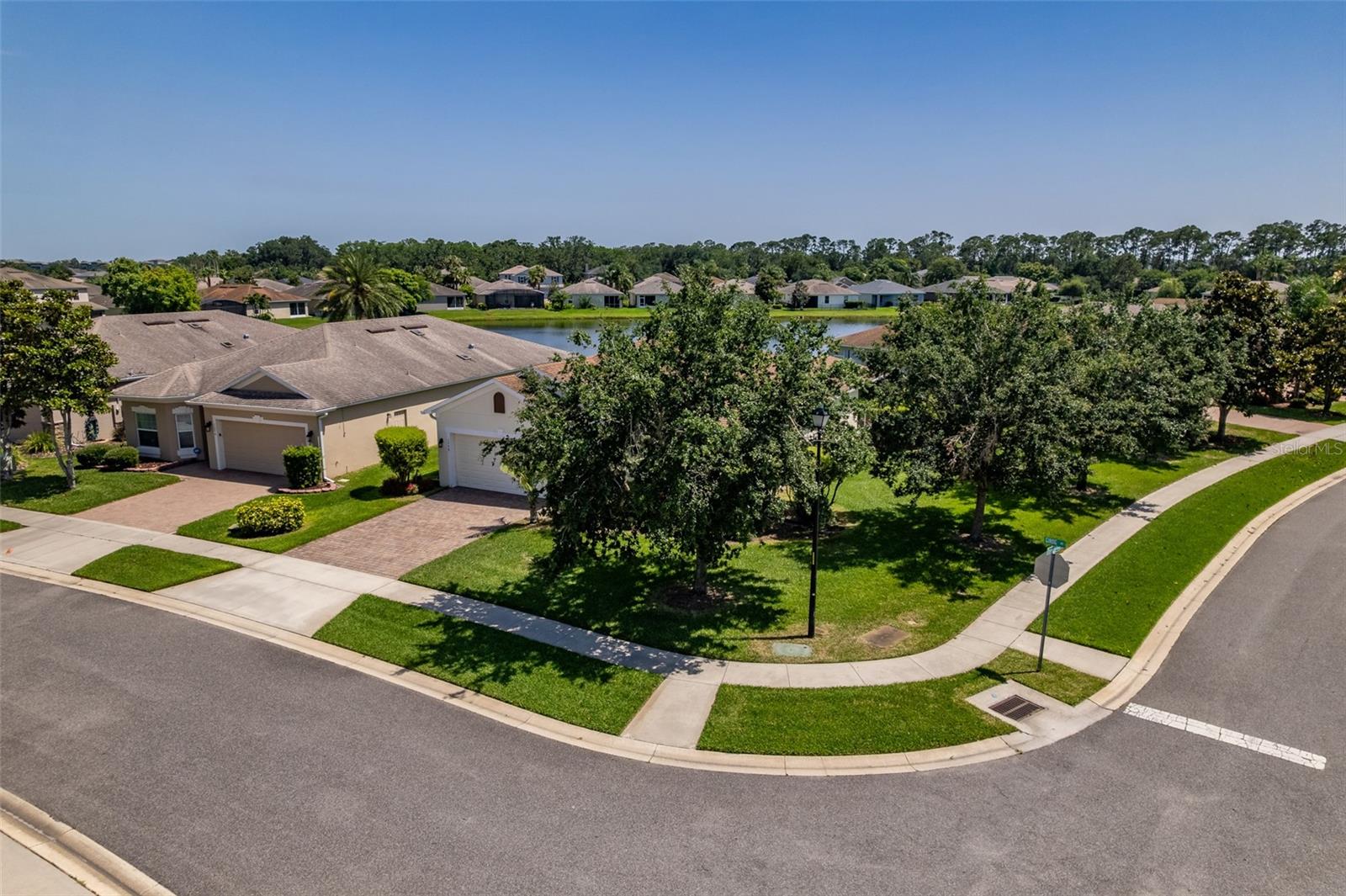Image 39 of 50 For 1248 Girog Avenue