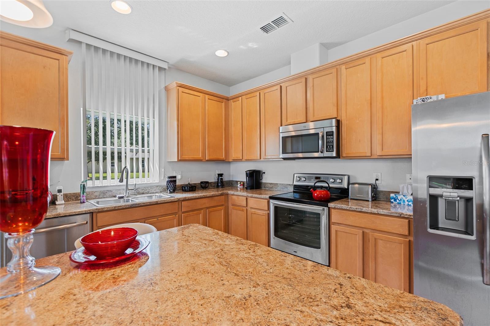 Image 5 of 50 For 1248 Girog Avenue