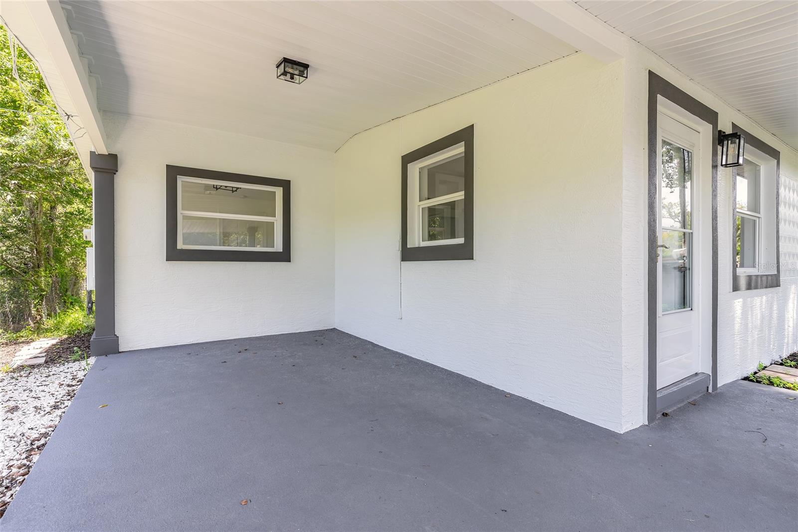 Image 4 of 21 For 619 Aberdeen Street
