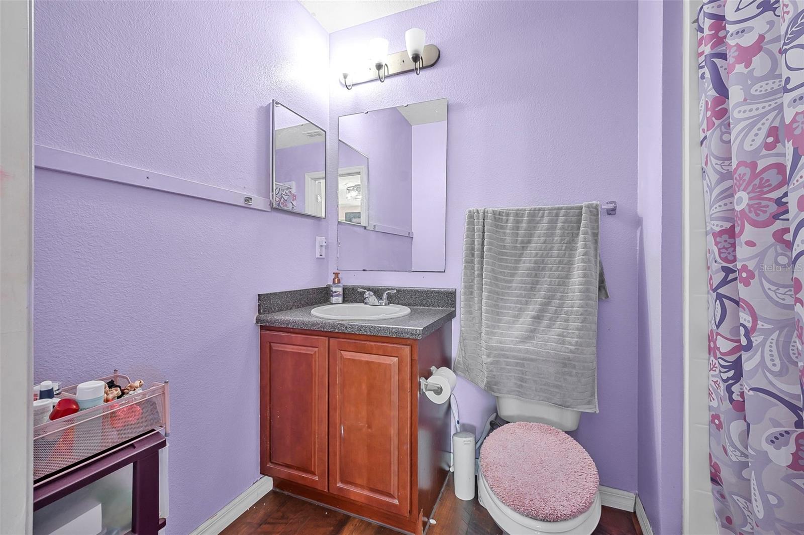 Image 35 of 51 For 120 Los Arbor Drive