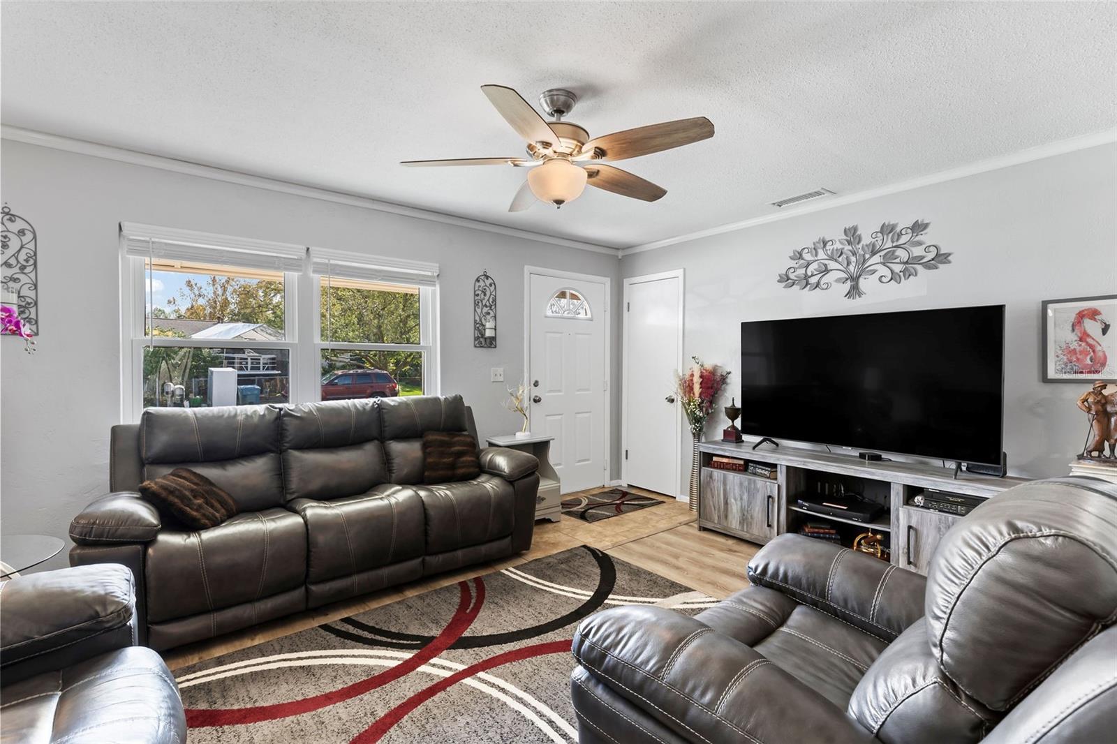Image 4 of 33 For 1332 Par Avenue